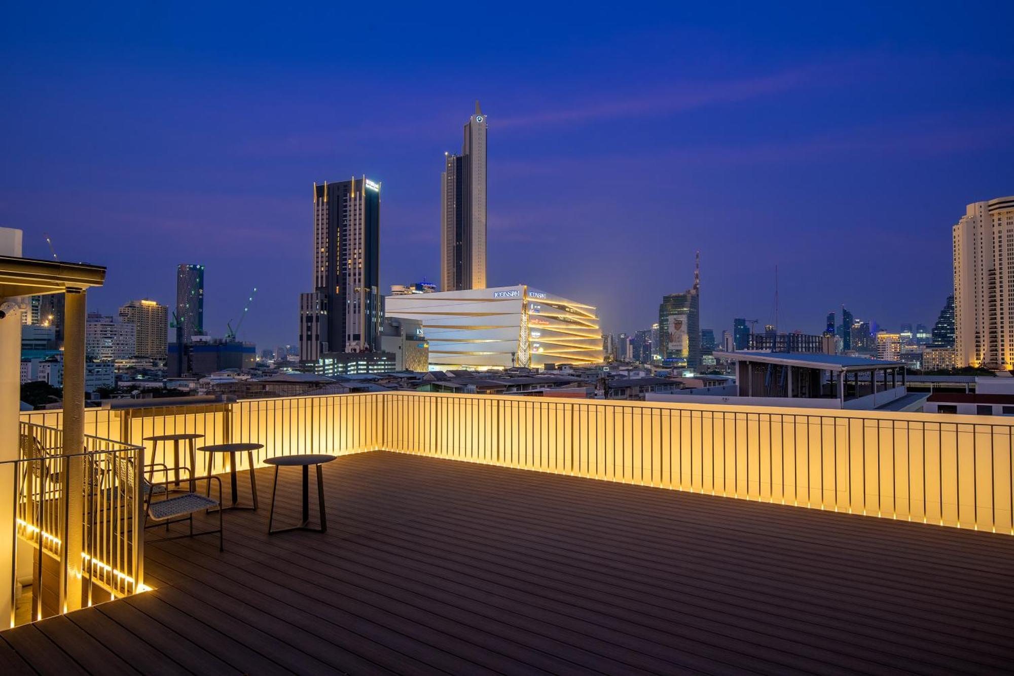 Saan Hotel Sathorn Bangkok Buitenkant foto
